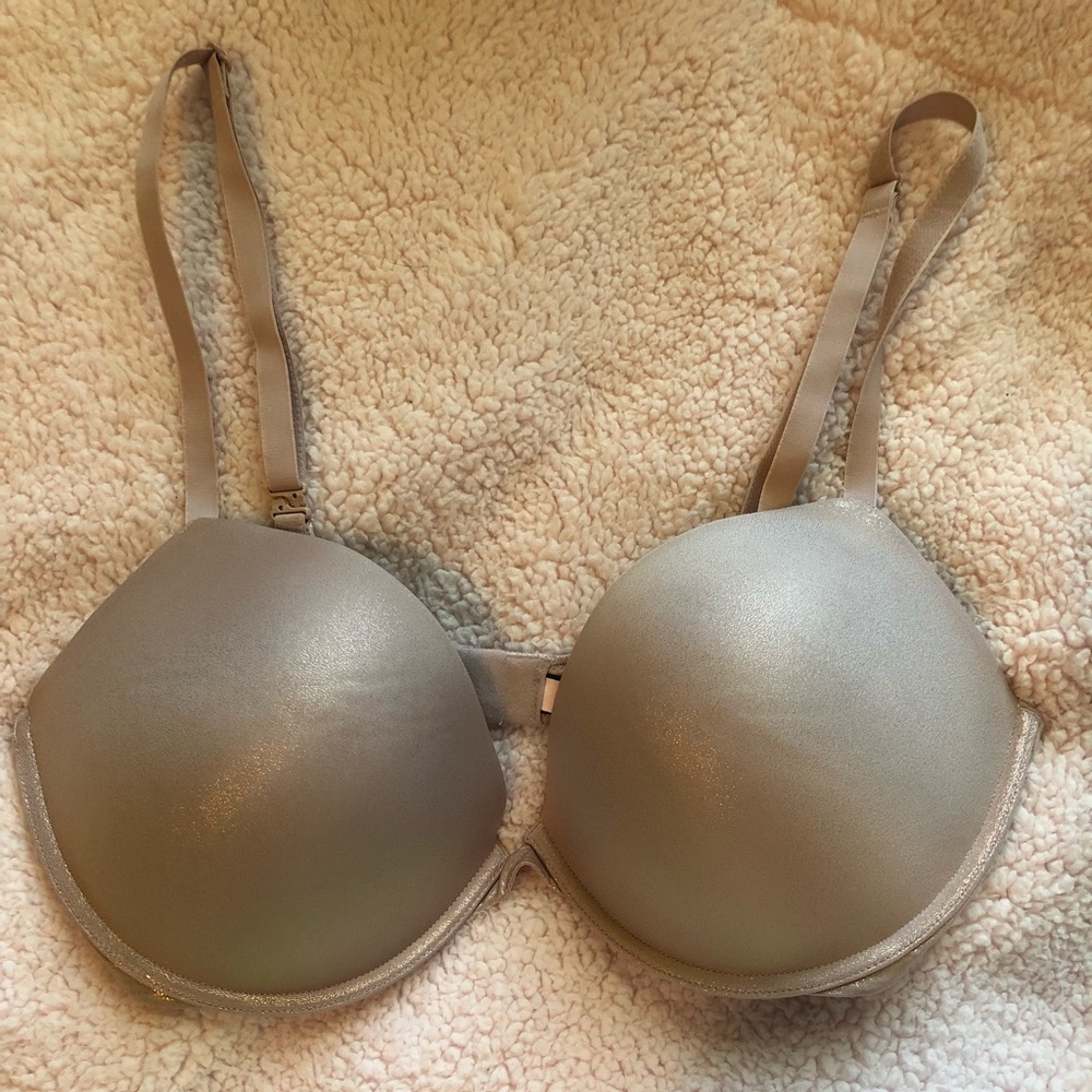 Padded plunge Bra